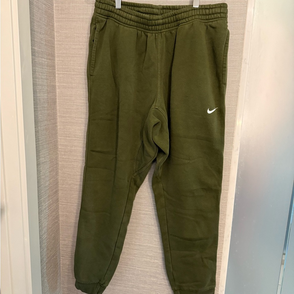 Olive Green Nike Fleece Jogger Sweatpants – Size XL-